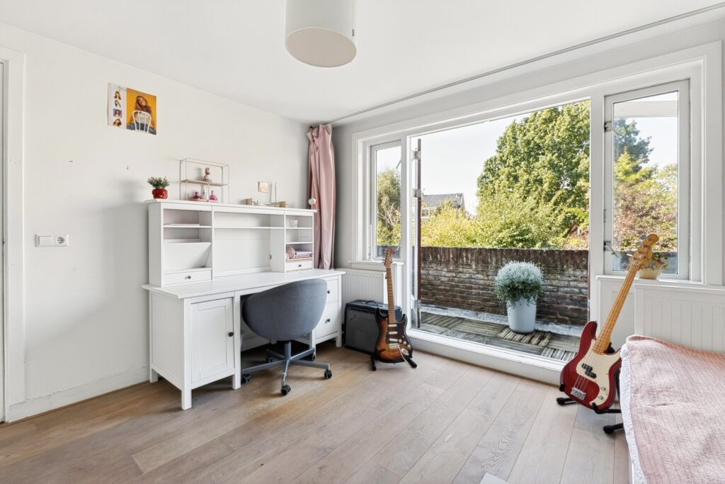 Prins Bernhardstraat 19